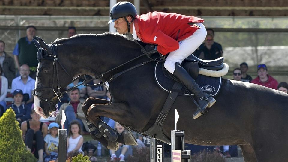 Český skokový pohár 2019 zahájen. Velkou cenu Hořovic vyhrál Motygin