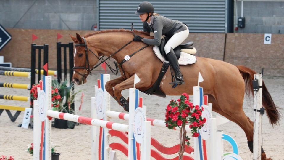 Fotogalerie: Parkurová zima začala ve Zduchovicích více jak 220 starty