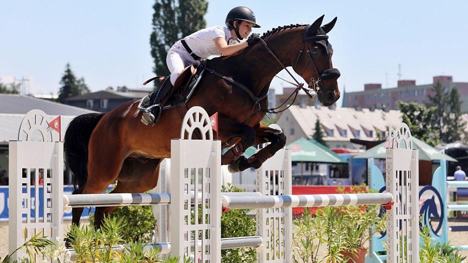 Djelmic vítězkou juniorské Grand Prix v Olomouci. Michlíčková třetí