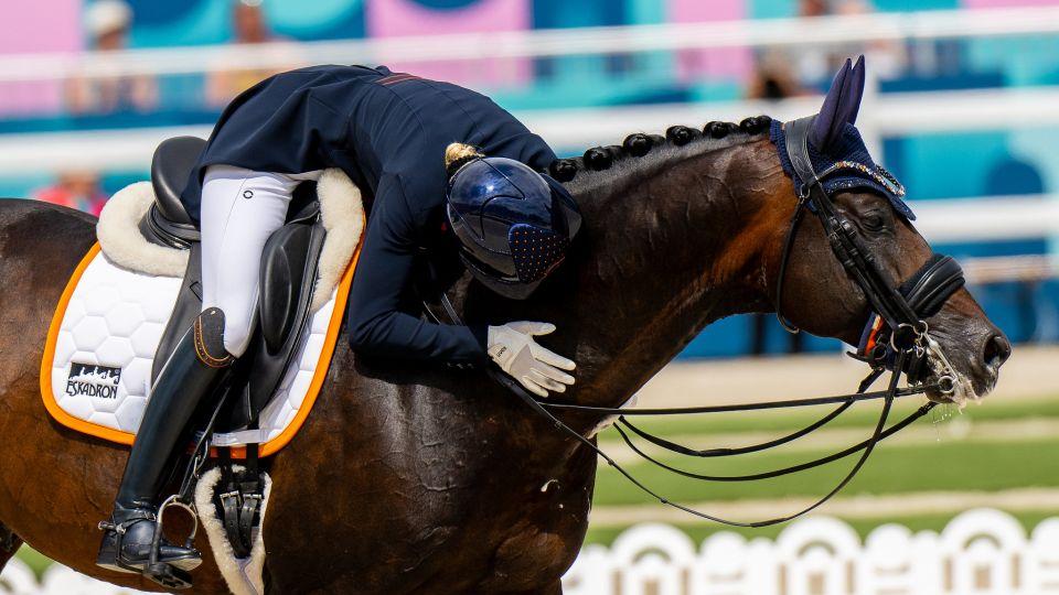 Hermes, milovník aplausu. Je tak chytrý, že je třeba mít se pořád na pozoru